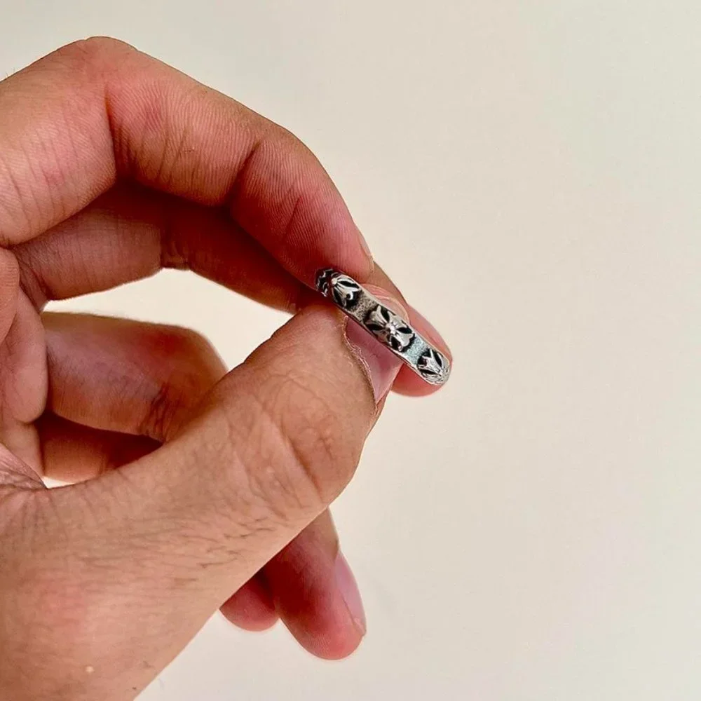 y2k 2000s vintage chrome cross silver ring
